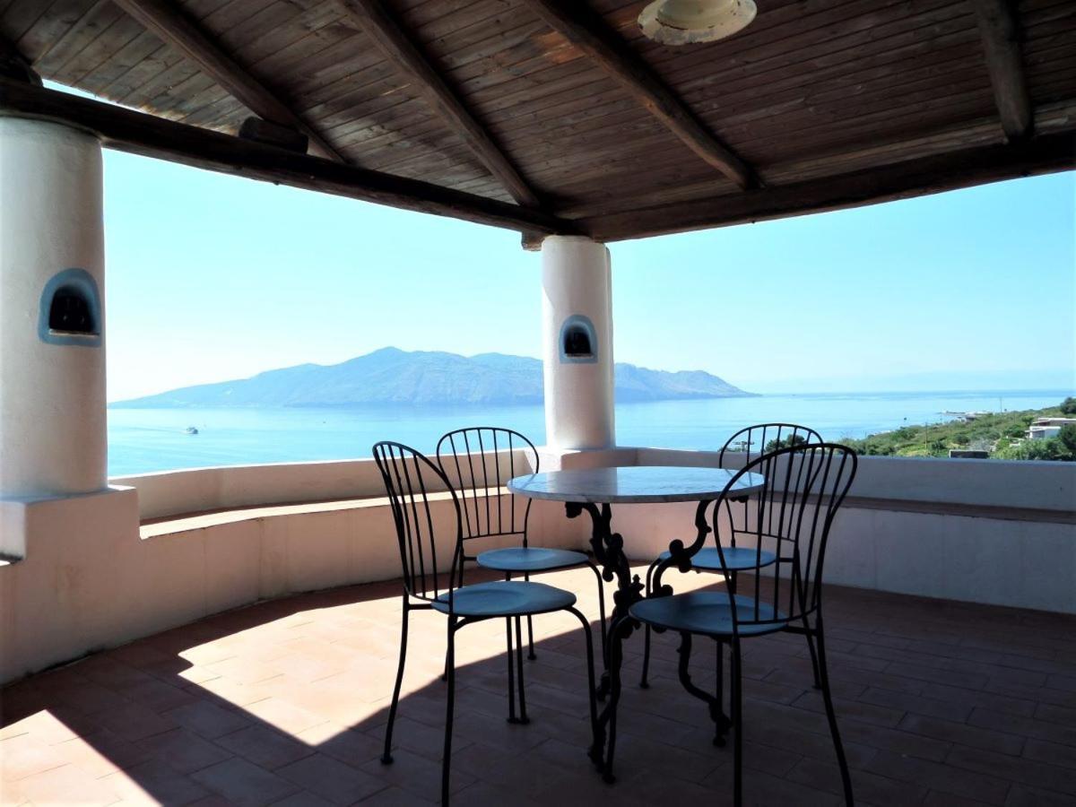 Case Al Mare - Terrazzi Panoramici E Ampio Giardino サンタ・マリーナ・サリーナ エクステリア 写真
