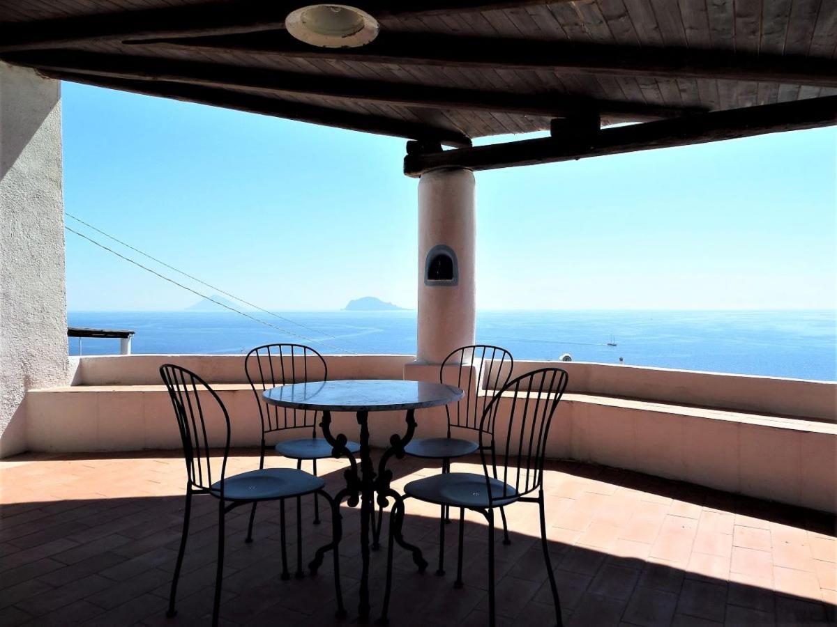 Case Al Mare - Terrazzi Panoramici E Ampio Giardino サンタ・マリーナ・サリーナ エクステリア 写真