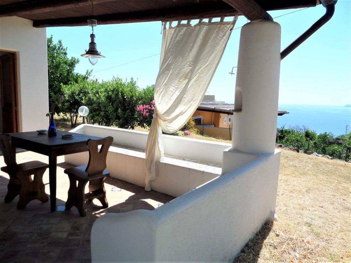 Case Al Mare - Terrazzi Panoramici E Ampio Giardino サンタ・マリーナ・サリーナ エクステリア 写真